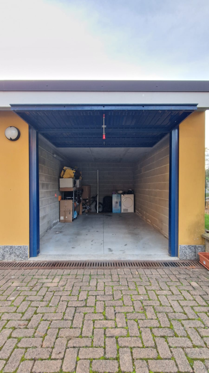 BORGOMANERO  - S.CRISTINA - Vendita