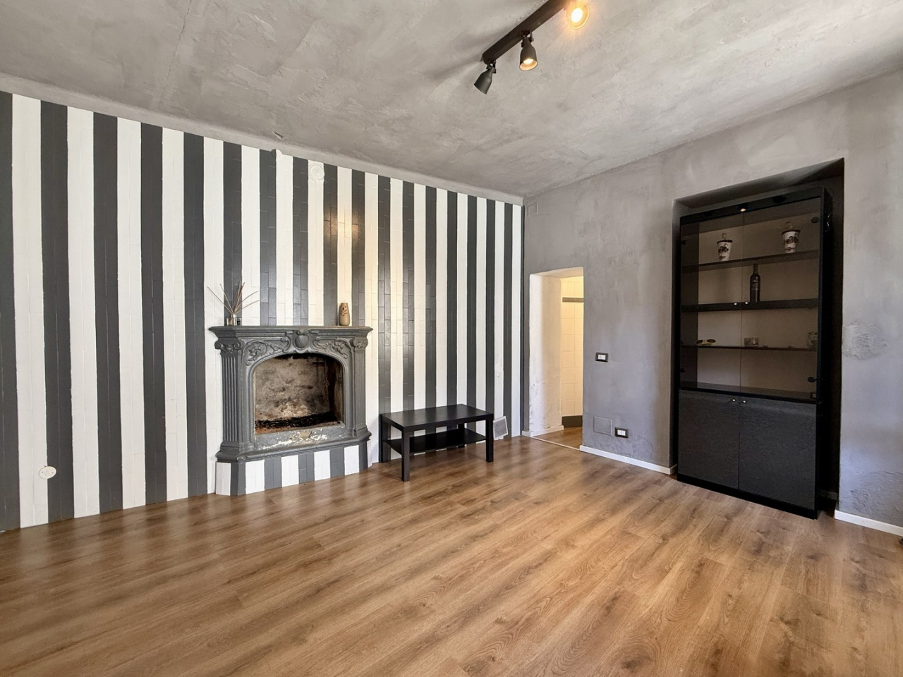 ARONA  - DAGNENTE - Vendita