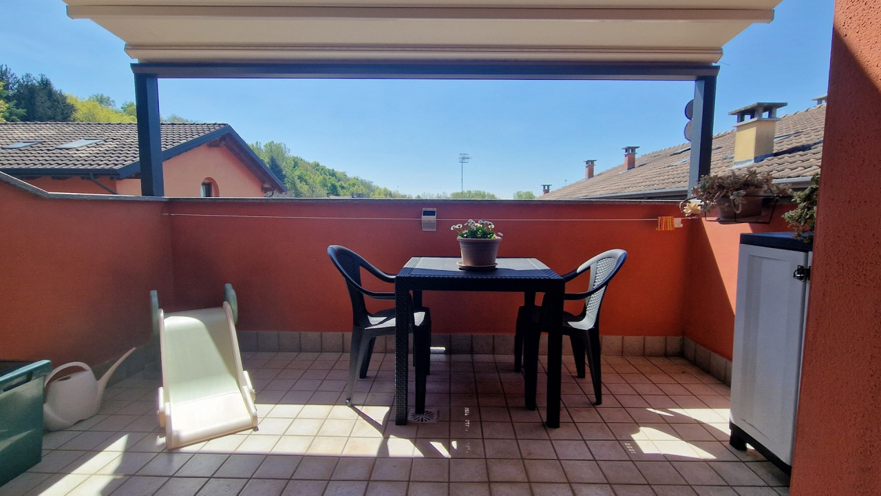 BORGOMANERO  - SANTA CRISTINA - Vendita